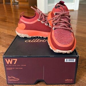 Barely used Allbirds SWT Trailrunners - W7 Diablo/Orange